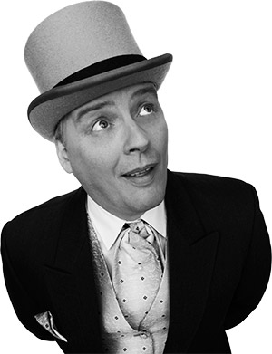 Bj&ouml;ssi Greifi horfir glettinn upp